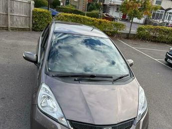 Honda Jazz I-VTEC ES PLUS
