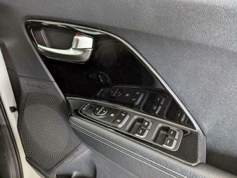 Kia Niro 1.6 GDi 2 DCT Euro 6 (s/s) 5dr