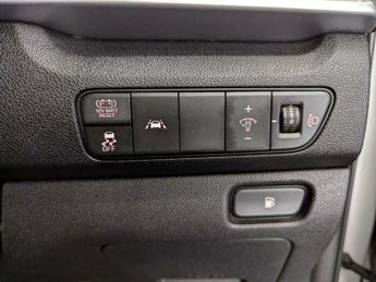 Kia Niro 1.6 GDi 2 DCT Euro 6 (s/s) 5dr