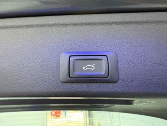 Audi A4 AVANT TDI QUATTRO S LINE