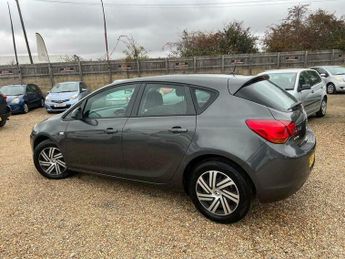 Vauxhall Astra 1.6 16v ES Auto Euro 5 5dr