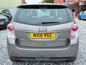 Toyota Verso 1.8 V-Matic Design Multidrive S Euro 6 5dr (7 Seat)