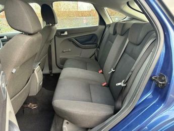 Ford Focus 1.6 Zetec Climate 5dr