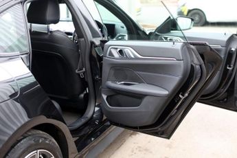 BMW  EDRIVE40 M SPORT