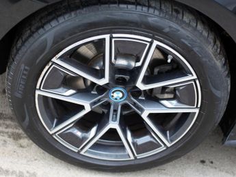 BMW  EDRIVE40 M SPORT