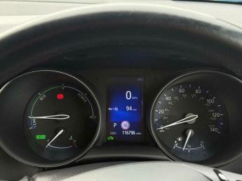 Toyota C-HR 1.8 VVT-h Design SUV 5dr Petrol Hybrid CVT Euro 6 (s/s) (122 ps)