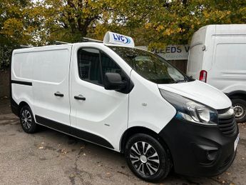 Vauxhall Vivaro 2900 L1H1 CDTI + CAMPER CAPTAIN CHAIR BED WATER POWER