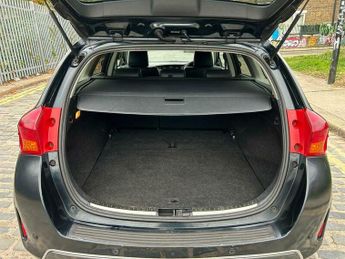 Toyota Auris VVT-I EXCEL