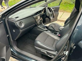 Toyota Auris VVT-I EXCEL