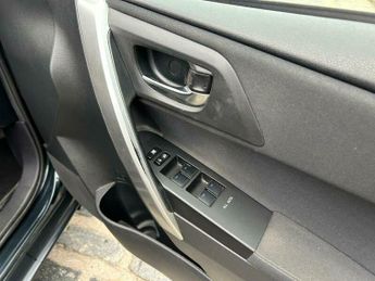 Toyota Auris VVT-I EXCEL