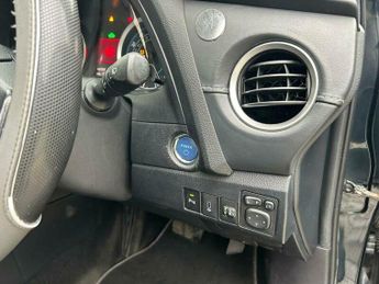 Toyota Auris VVT-I EXCEL