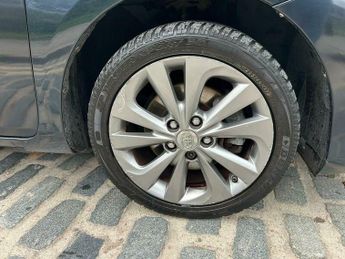 Toyota Auris VVT-I EXCEL