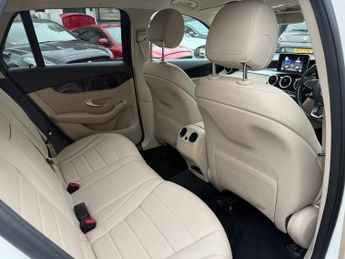 Mercedes GLC Class GLC 220 D 4MATIC SE