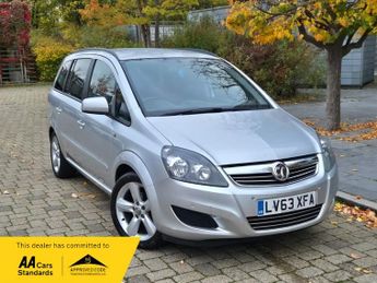 Vauxhall Zafira 1.6 16V Exclusiv MPV 5dr Petrol Manual Euro 5 (115 ps)