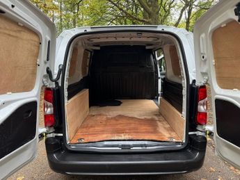 Peugeot Partner PROFESSIONAL PREMIUM PLUS L2