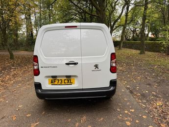 Peugeot Partner PROFESSIONAL PREMIUM PLUS L2