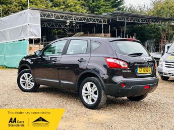 Nissan Qashqai 2.0 Acenta SUV 5dr Petrol CVT 2WD Euro 4 (141 ps)