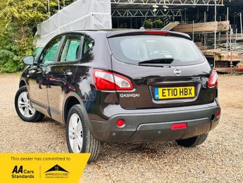 Nissan Qashqai 2.0 Acenta SUV 5dr Petrol CVT 2WD Euro 4 (141 ps)