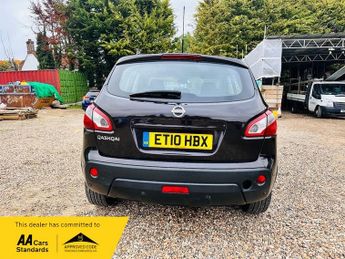 Nissan Qashqai 2.0 Acenta SUV 5dr Petrol CVT 2WD Euro 4 (141 ps)