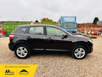 Nissan Qashqai 2.0 Acenta SUV 5dr Petrol CVT 2WD Euro 4 (141 ps)