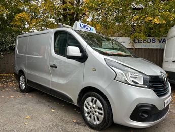Renault Trafic SL27 SPORT NAV ENERGY DCI very clean fsh great spec warranty