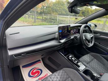 Volkswagen Golf 1.5 eTSI MHEV R-Line DSG Euro 6 (s/s) 5dr