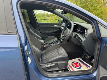 Volkswagen Golf 1.5 eTSI MHEV R-Line DSG Euro 6 (s/s) 5dr