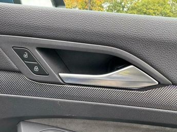 Volkswagen Golf 1.5 eTSI MHEV R-Line DSG Euro 6 (s/s) 5dr