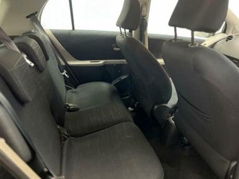 Toyota Yaris 1.3 VVT-i Zinc 5dr