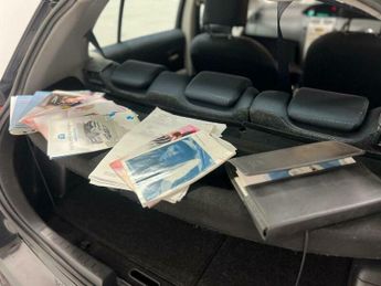 Toyota Yaris 1.3 VVT-i Zinc 5dr