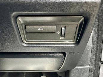 Land Rover Range Rover Evoque SI4 DYNAMIC LUX
