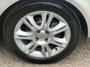 Vauxhall Corsa 1.2i 16v Design 3dr (a/c)