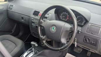 Skoda Fabia 1.4 16V Elegance 5dr