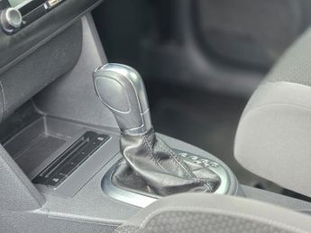 Volkswagen Touran 1.4 TSI SE MPV 5dr Petrol DSG Euro 5 (140 ps)