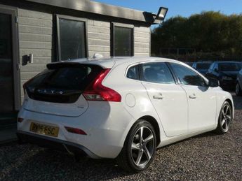 Volvo V40 1.6 D2 R-Design Nav Euro 5 (s/s) 5dr