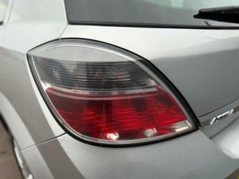 Vauxhall Astra 1.8i 16v Elite 5dr