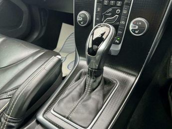 Volvo V40 1.5 T3 R-Design Edition Auto Euro 6 (s/s) 5dr