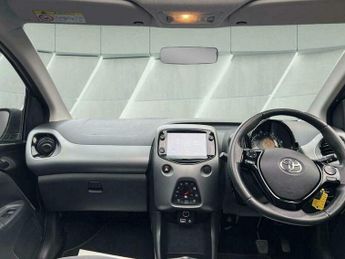 Toyota AYGO 1.0 VVT-i x-trend Funroof x-shift Euro 6 5dr