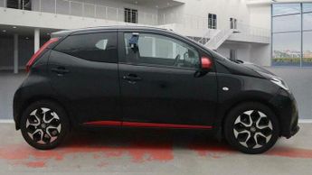 Toyota AYGO 1.0 VVT-i x-trend Funroof x-shift Euro 6 5dr