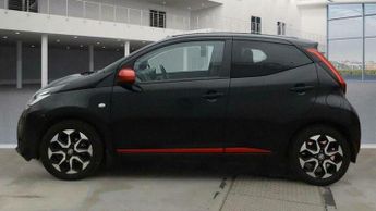 Toyota AYGO 1.0 VVT-i x-trend Funroof x-shift Euro 6 5dr