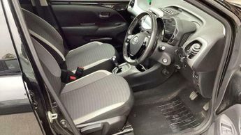 Toyota AYGO 1.0 VVT-i x-trend Funroof x-shift Euro 6 5dr