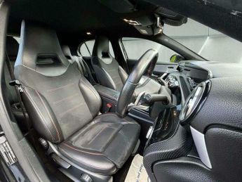 Mercedes-Benz A Class 1.5 A180d AMG Line (Premium) 7G-DCT Euro 6 (s/s) 5dr