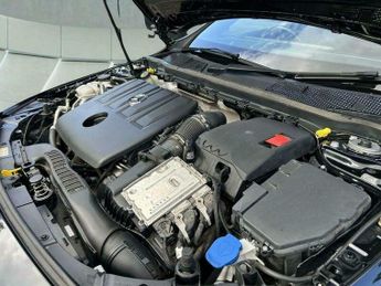 Mercedes-Benz A Class 1.5 A180d AMG Line (Premium) 7G-DCT Euro 6 (s/s) 5dr