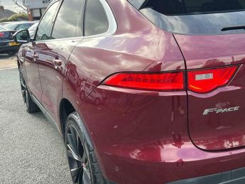 Jaguar F-Pace 2.0 D180 Portfolio Auto AWD Euro 6 (s/s) 5dr