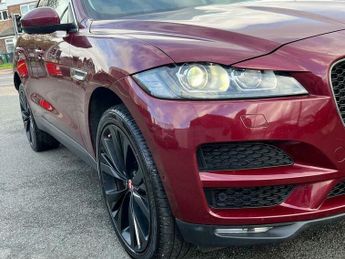 Jaguar F-Pace 2.0 D180 Portfolio Auto AWD Euro 6 (s/s) 5dr