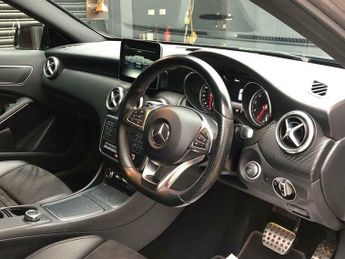 Mercedes-Benz A Class 1.6 A180 AMG Line (Premium) 7G-DCT Euro 6 (s/s) 5dr
