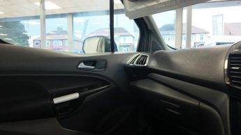 Ford Tourneo Connect TITANIUM TDCI AUTO 5 SEATER