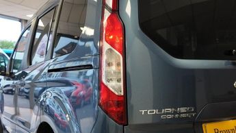 Ford Tourneo Connect TITANIUM TDCI AUTO 5 SEATER