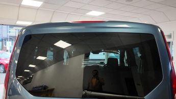 Ford Tourneo Connect TITANIUM TDCI AUTO 5 SEATER