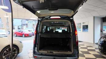 Ford Tourneo Connect TITANIUM TDCI AUTO 5 SEATER